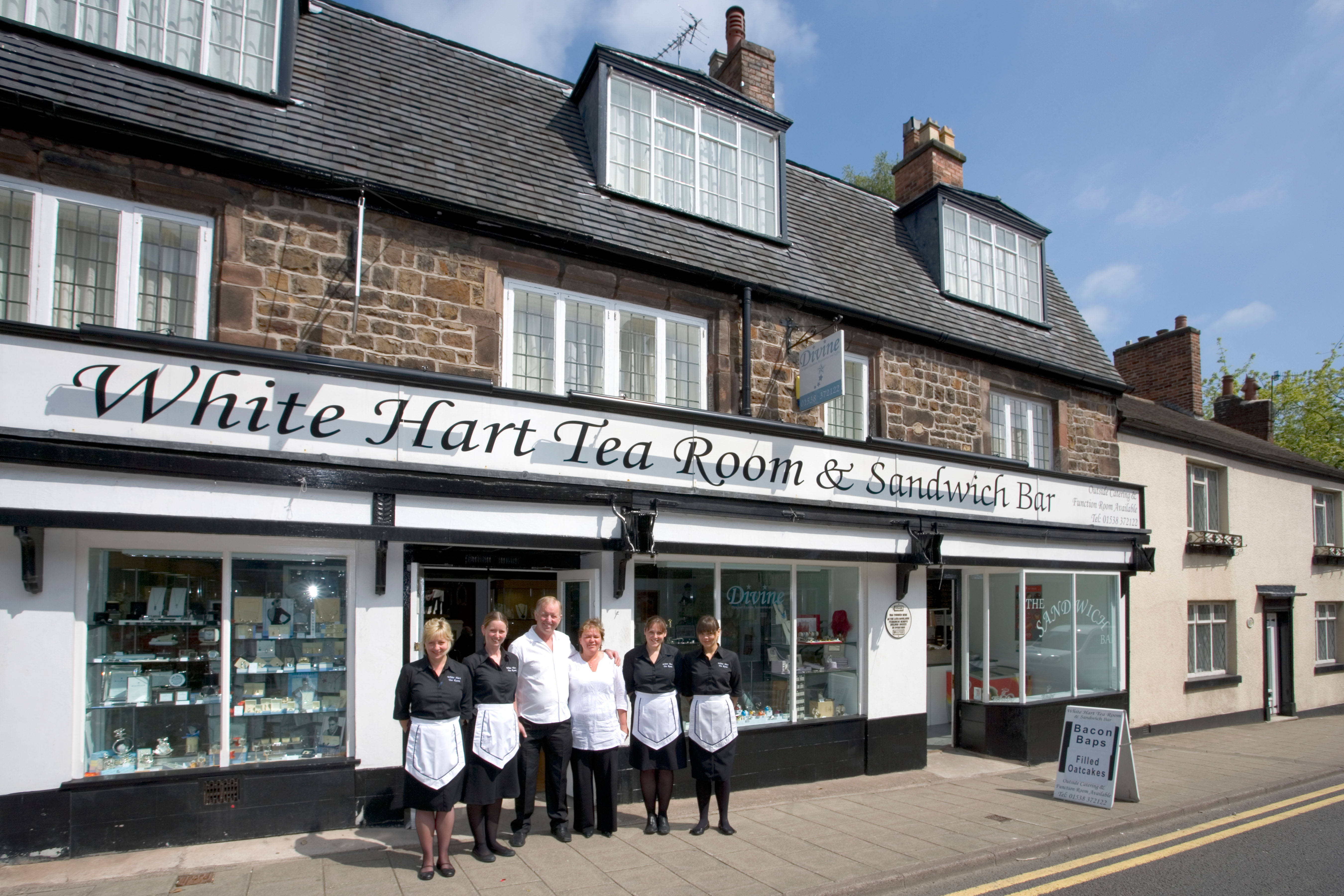 White Hart Tea Room And Accomodation